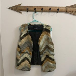 Very cute furry vest